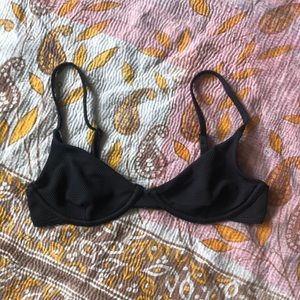LIke new billabong underwire top